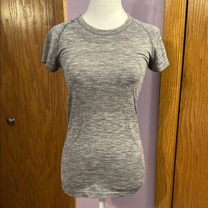 Lululemon Gray Women's Athletic Top size 6.
